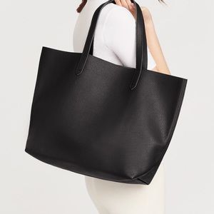 Cuyana black classic pebbled leather tote